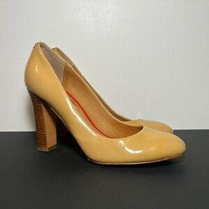 Womens COACH Tan Leather Slip On Heels / Size 8 B